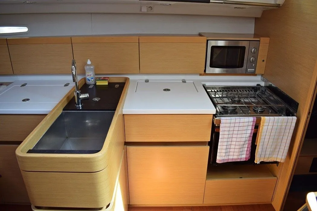 Yasmin Charterboot - 4