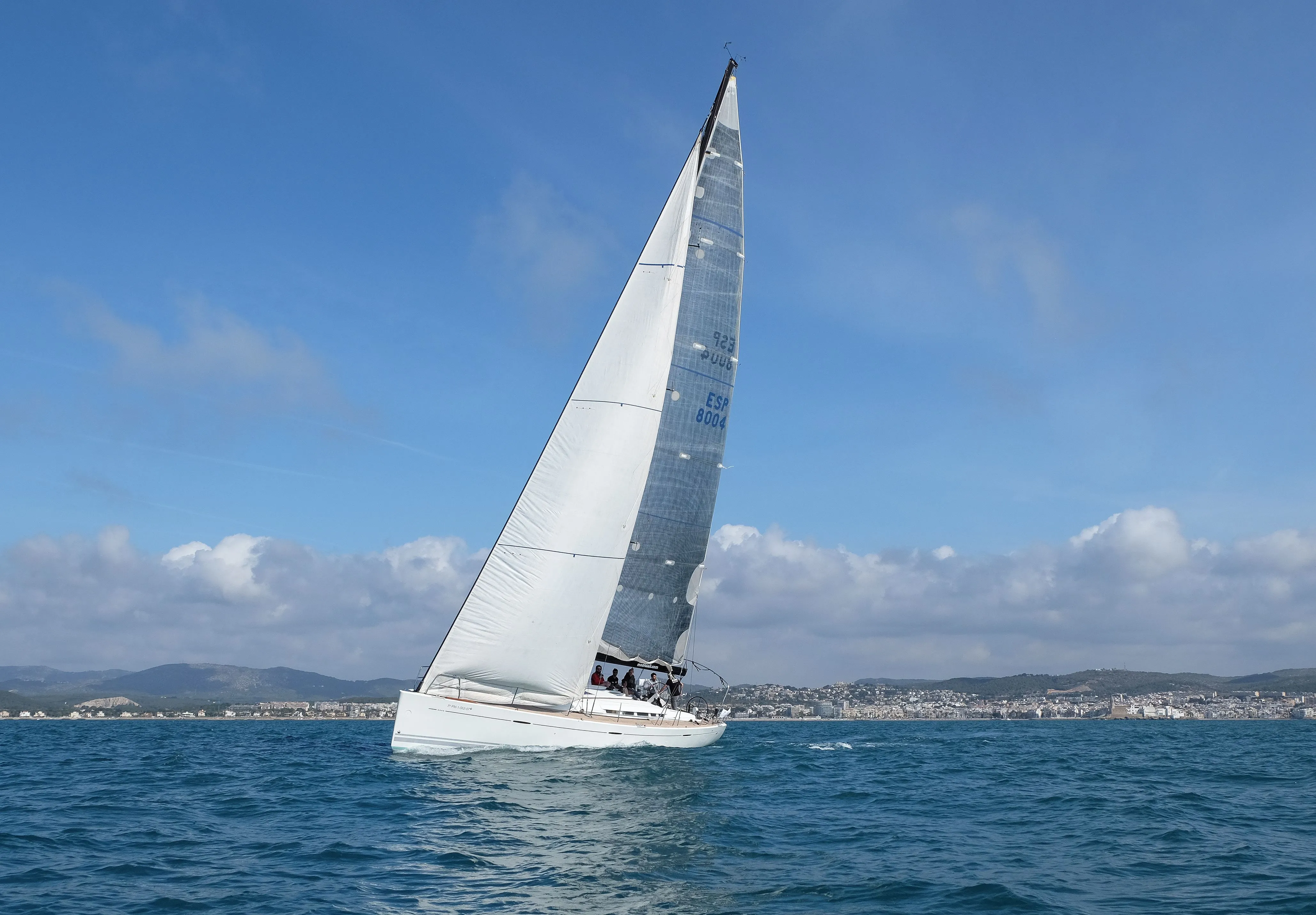 Nadir Charter Boat