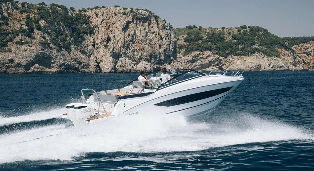 No Name Charterboot - 3