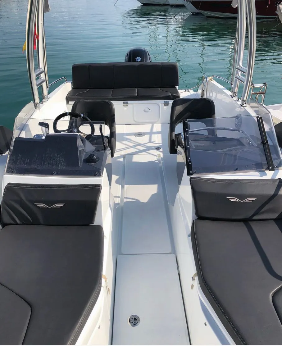 No Name Charter Boat