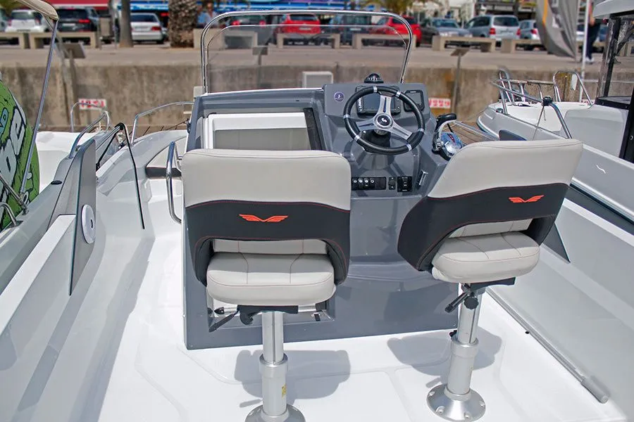LLobarro Charter Boat