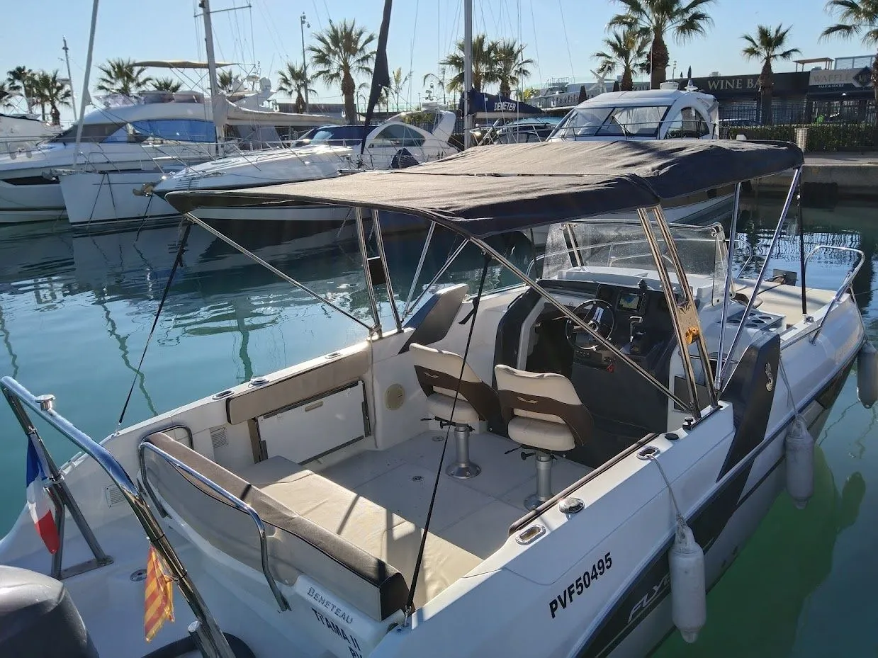 Ti Ama 2 Charter Boat
