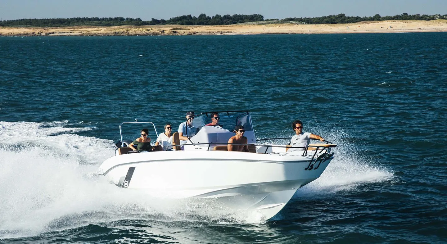No Name Mietboot