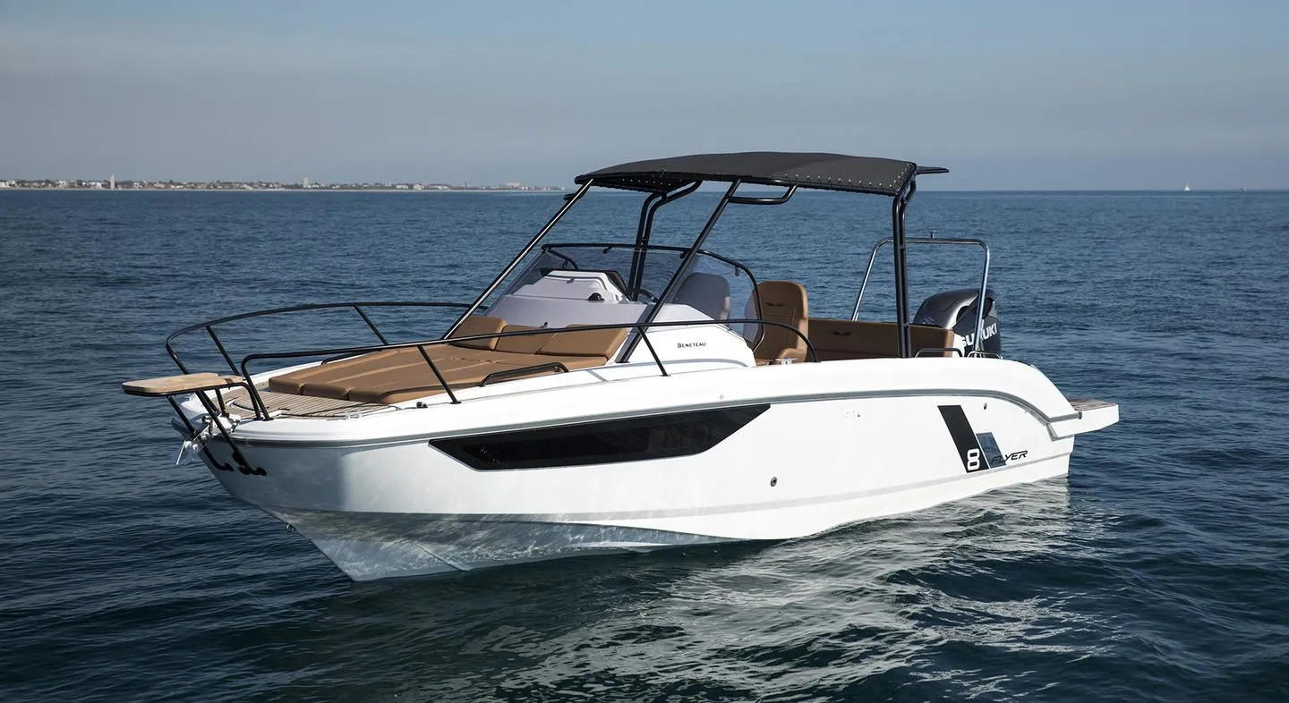 Rent a 6.96m Boat in Bandol