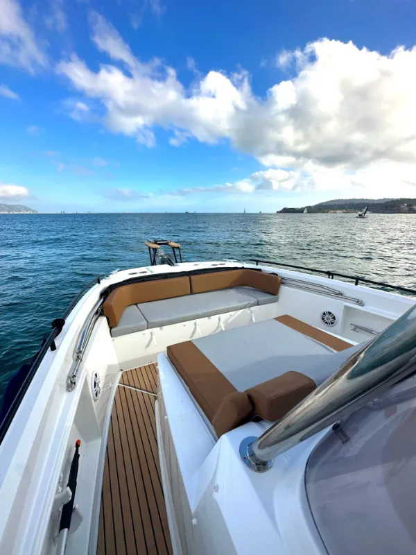 Flyer 9 Charter Boat