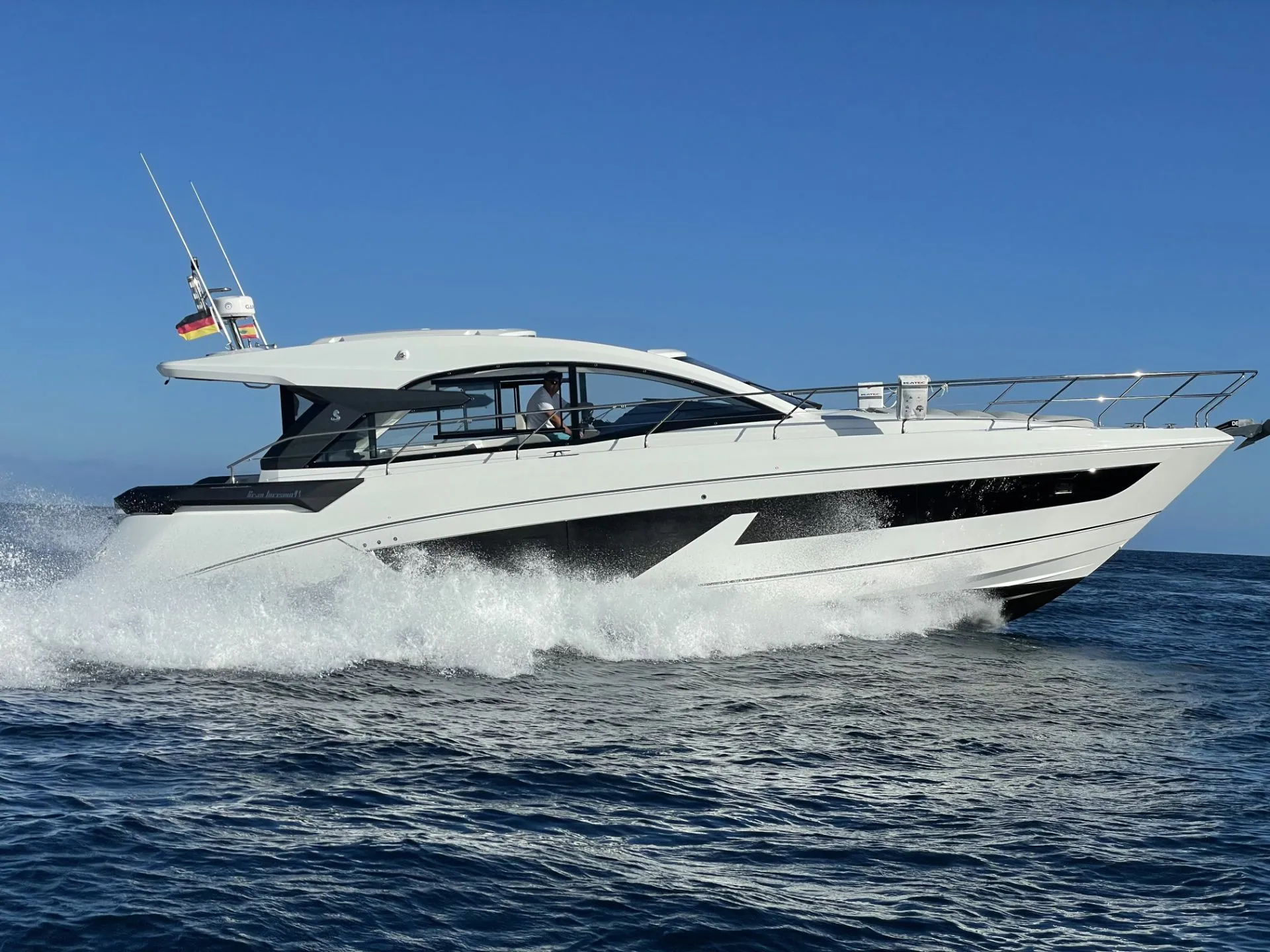 14.78m Can Pastilla Beneteau Gran Turismo 45 Motor Yacht Hire
