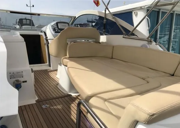 Titan Desert Charterboot - 3