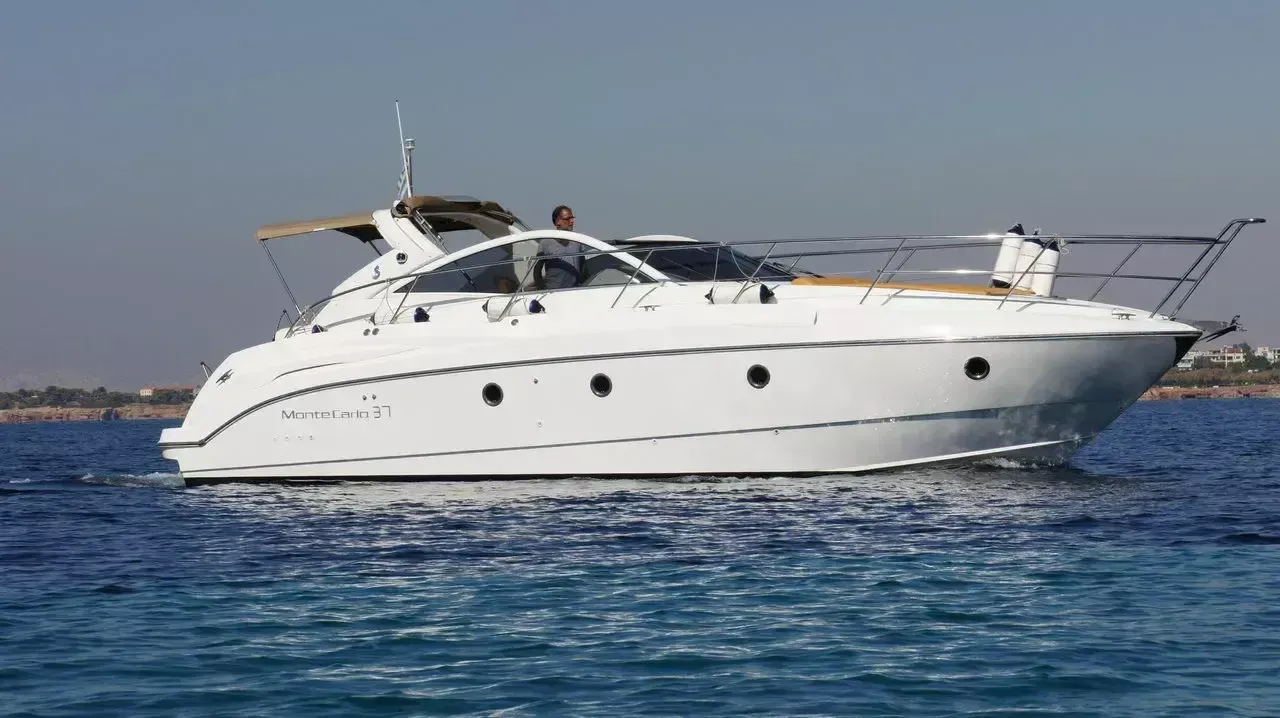 Rent a 12m 3 Cabin Motor Yacht in Can Picafort