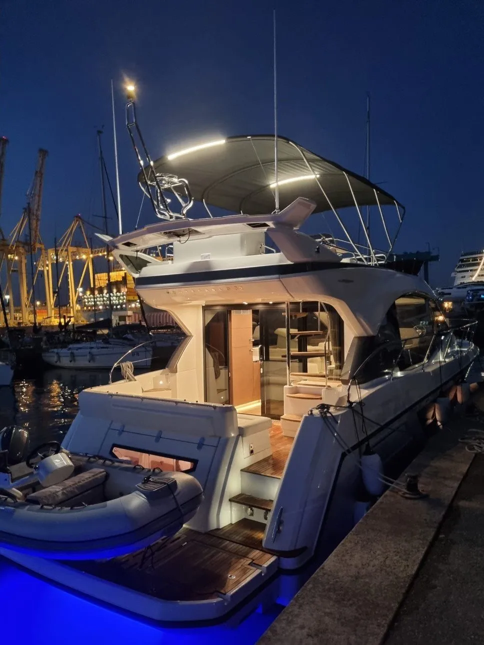 Nora Charterboot - 4