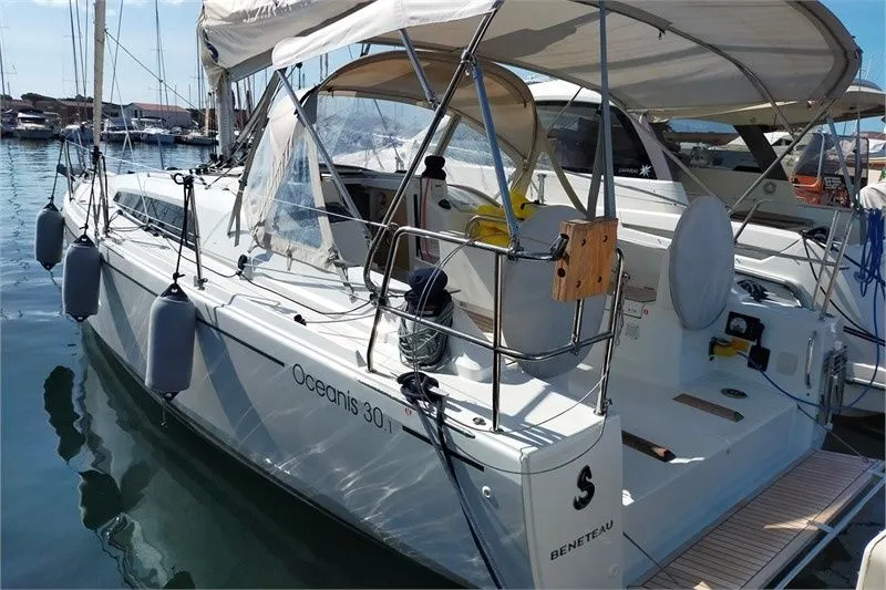 Fregugetta Charter Boat