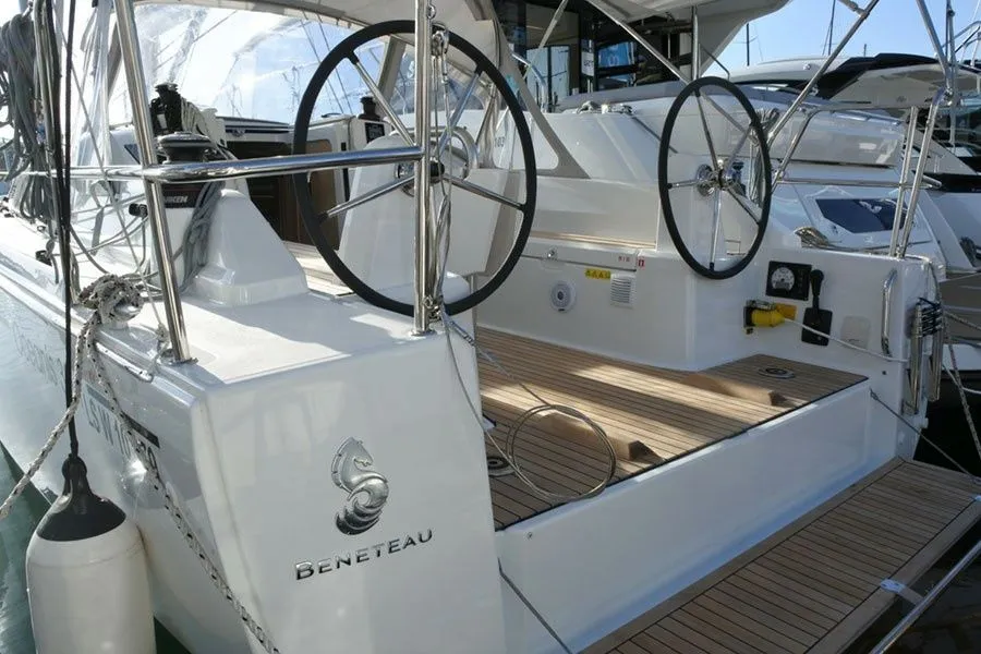 Reef Charter Boat - 3