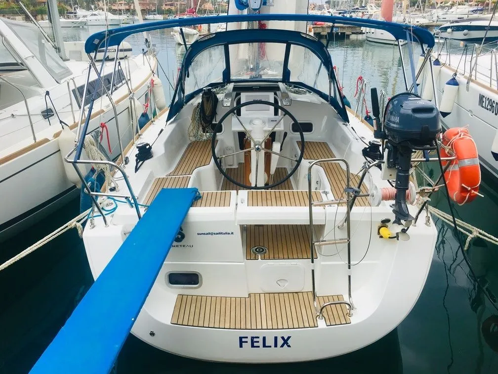 Felix Charterboot - 3