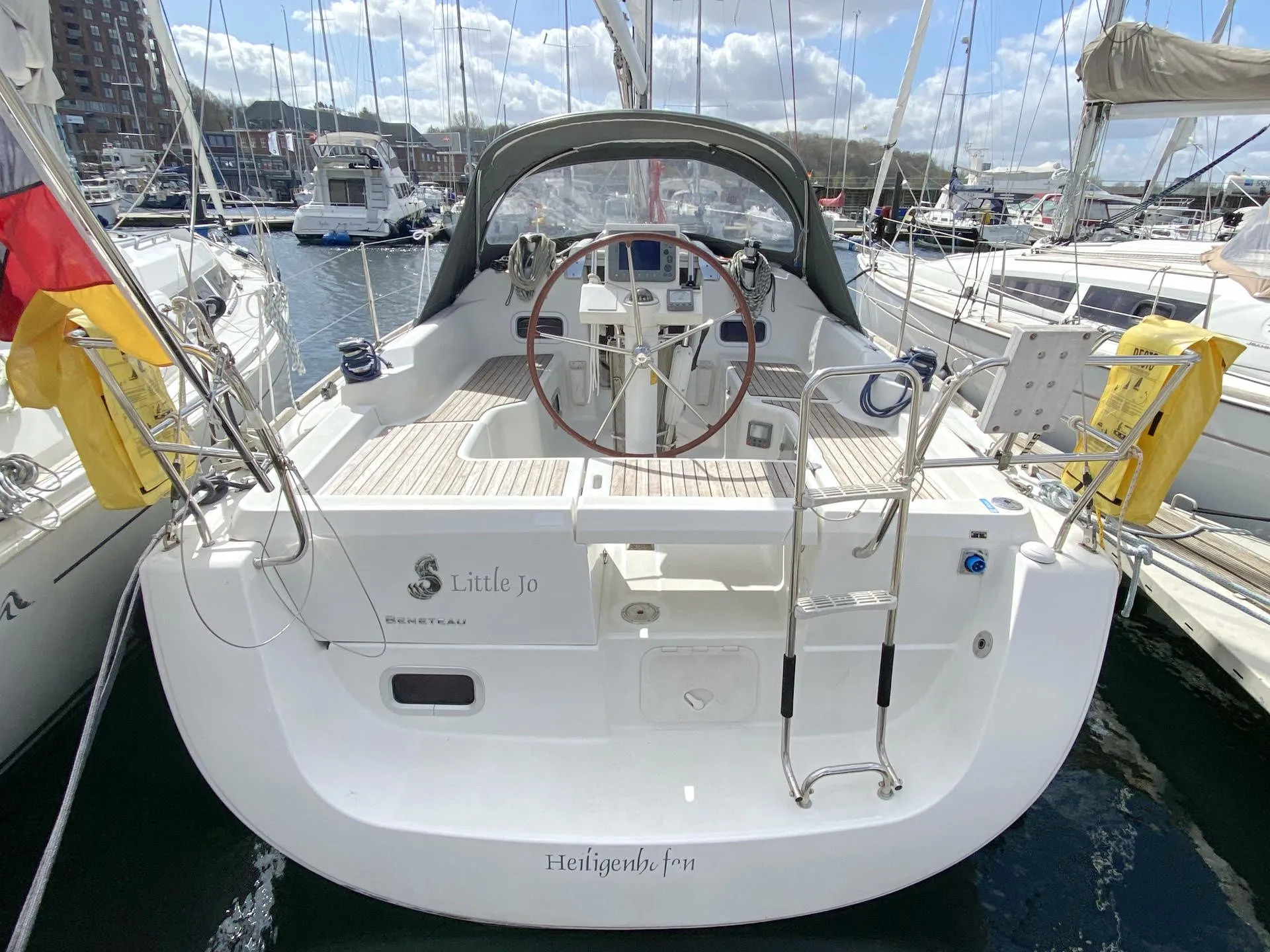 Rent a 9.66m 2 Cabin Sailing Yacht in Flensburg