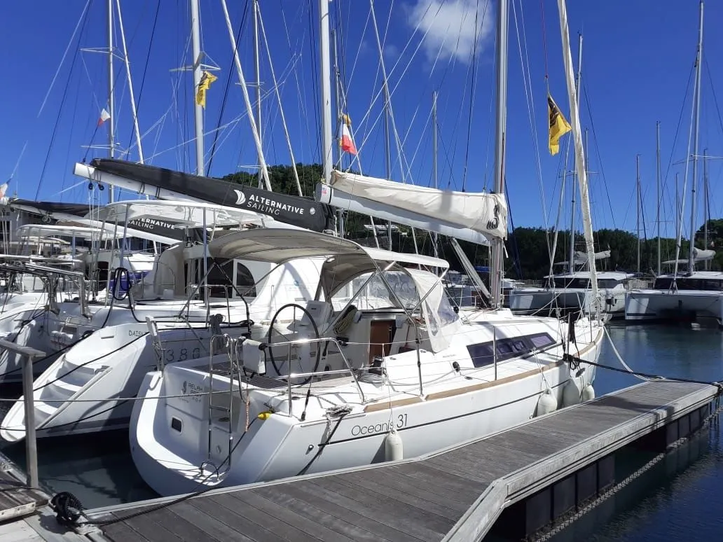 Tekne - Le Marin 9.66m Kiralık Beneteau Oceanis 31 Yelkenli Yat
