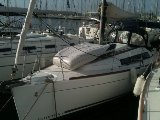 Trizonia Charter Boat
