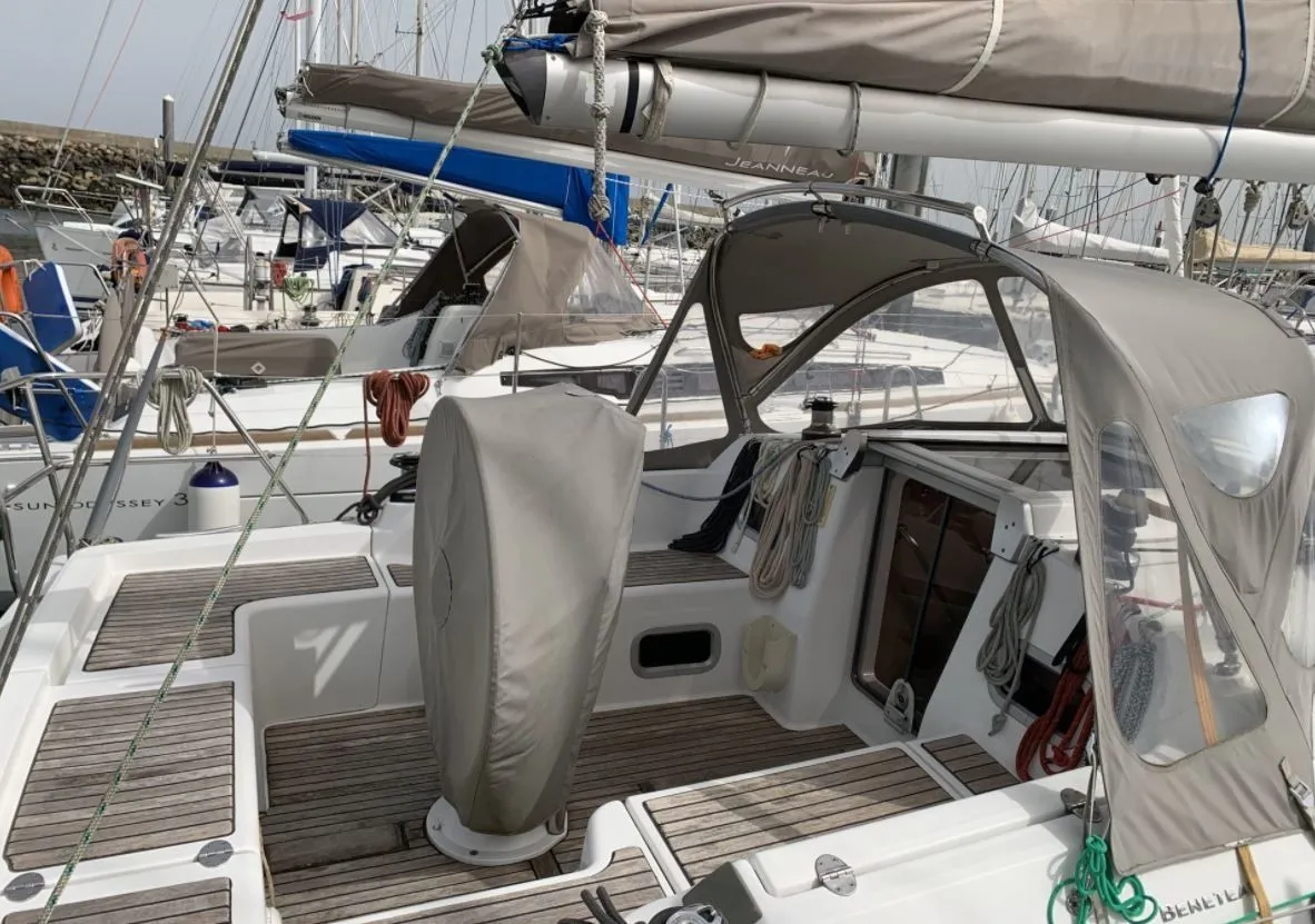 Artos Charterboot - 5