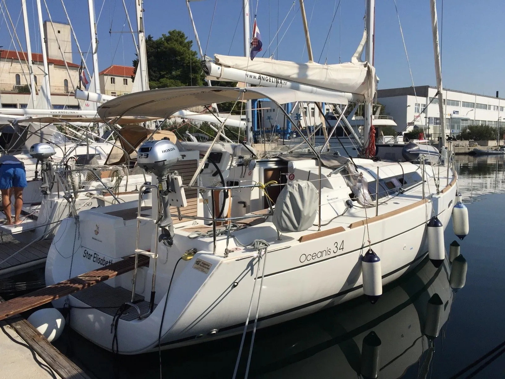 Star Elisabeth Mietboot
