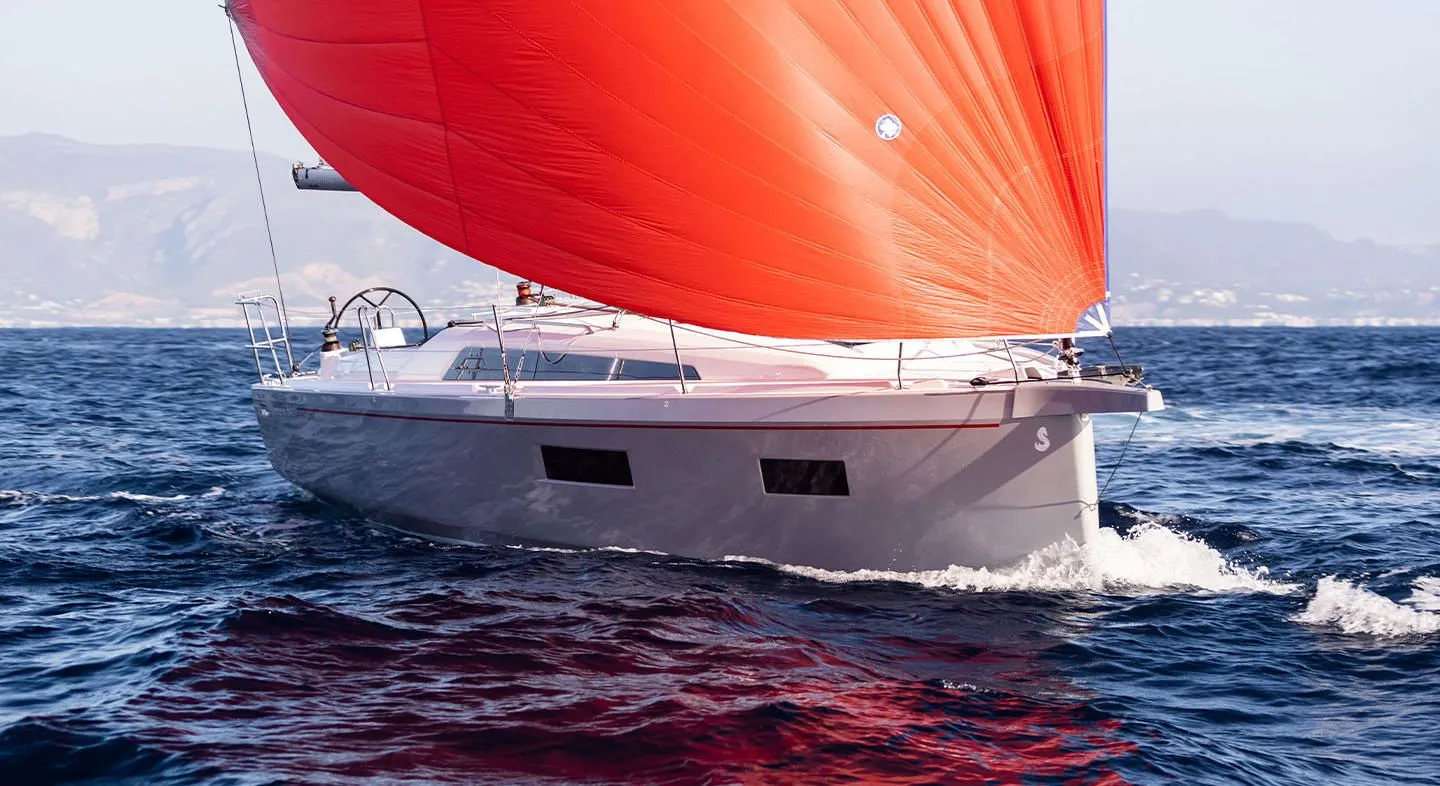 Boot - Charter a 10.77m Beneteau Oceanis 34.1 in Hyeres