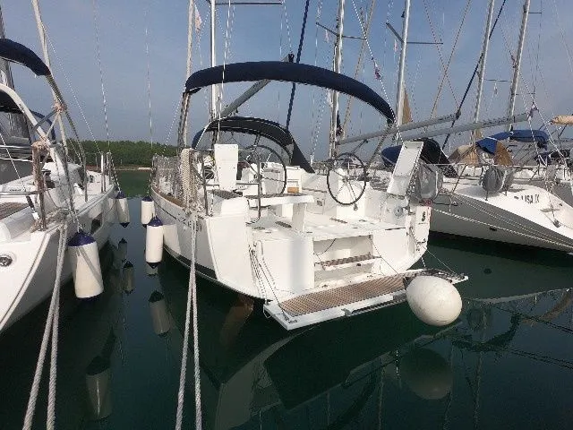 Abeona Charter Boat