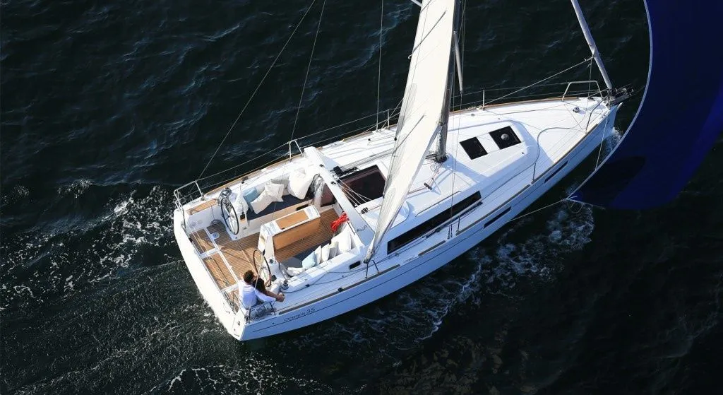 Explore Torre Grande on a 10.45m Beneteau Oceanis 35 Sailing Yacht Rental