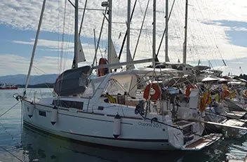 Sirena Charter Boat