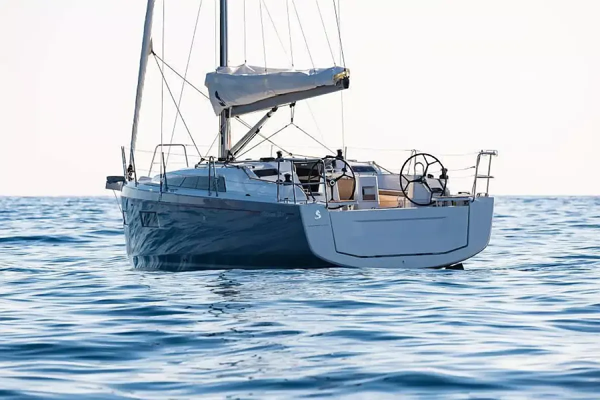 Capo d'Orlando Kiralık Beneteau Oceanis 35.1 10.45m Yelkenli Yat