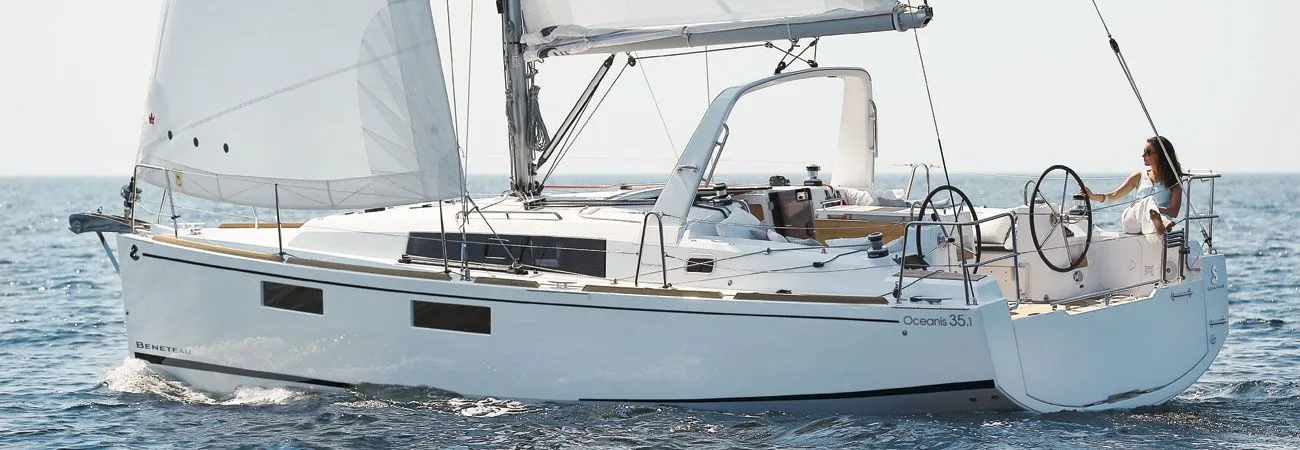 Rent a 10.36m Sailing Yacht in Taranto