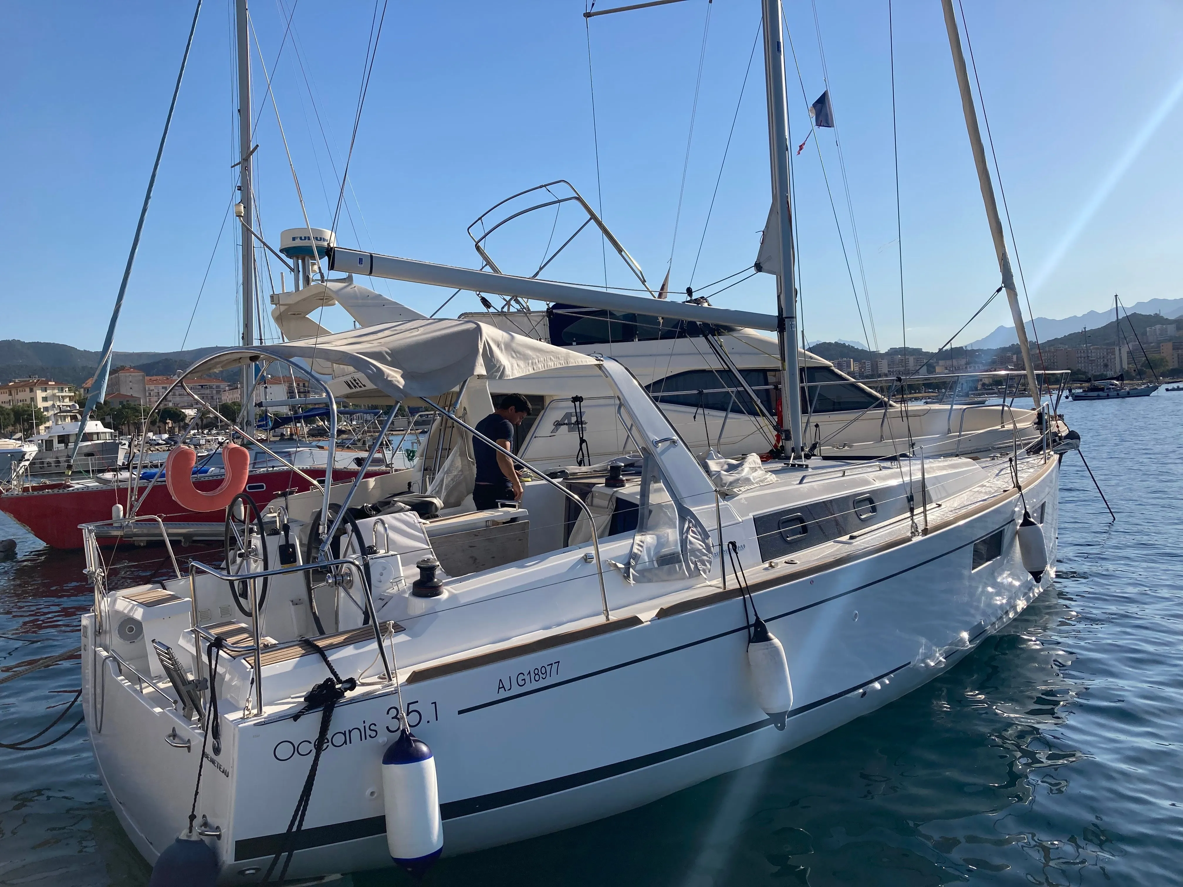 Charter a 10.45m Beneteau Oceanis 35.1 Sailing Yacht in Ajaccio