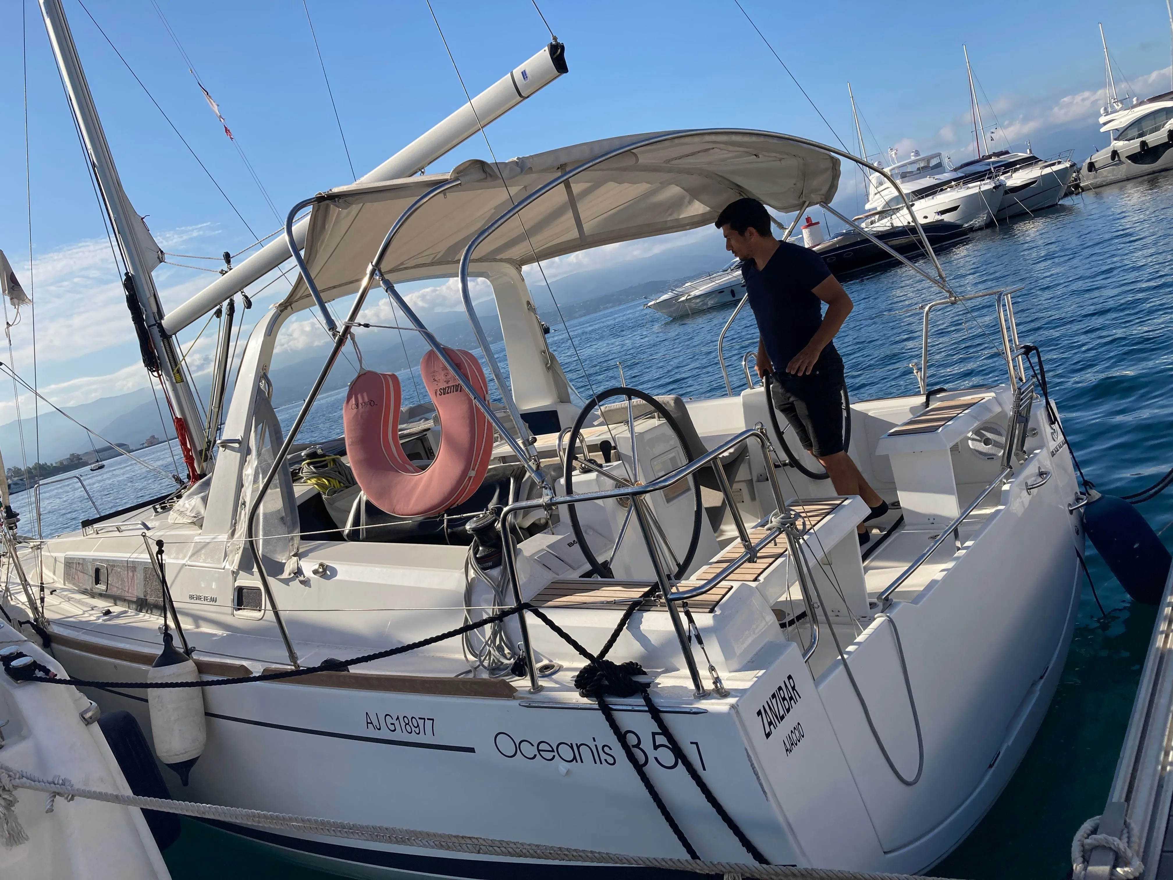Charter a 10.45m Beneteau Oceanis 35.1 Sailing Yacht in Ajaccio