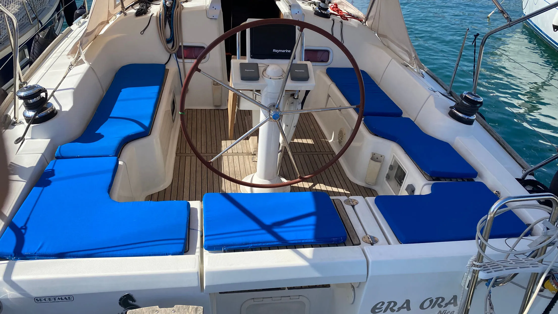 Era Ora Charter Boat