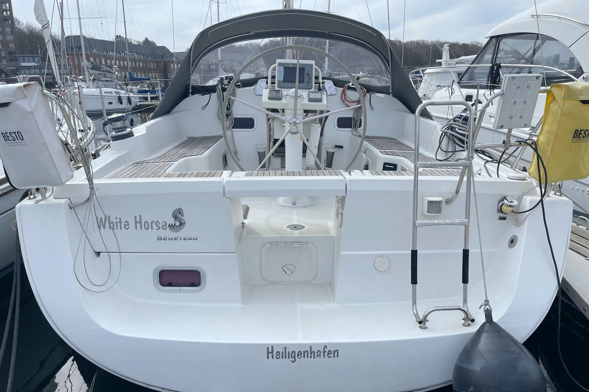 Boot - Explore Flensburg on a 11.47m Beneteau Oceanis 37 Sailing Yacht Rental