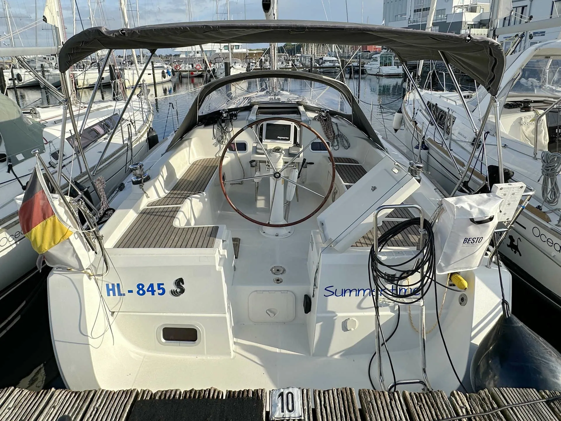 Boot - 11.48m Heiligenhafen Beneteau Oceanis 37 Sailing Yacht Hire