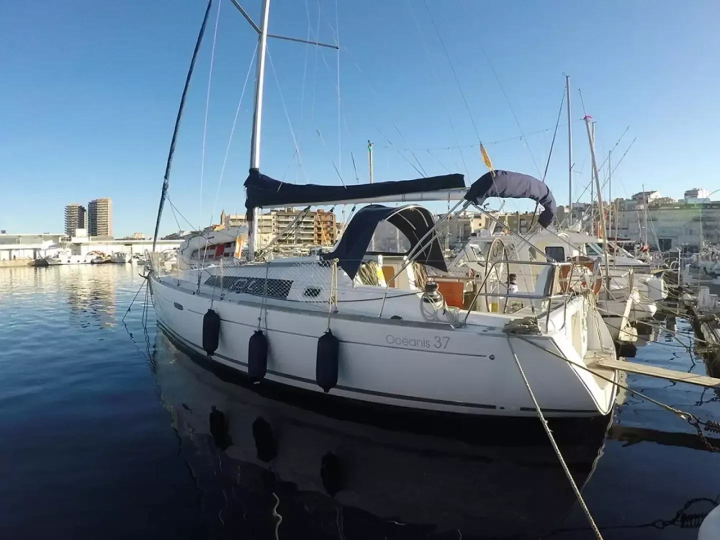11.48m Palamos Sailing Yacht Beneteau Oceanis 37 Hire