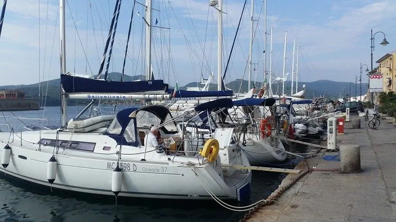 Romantica Charter Boat