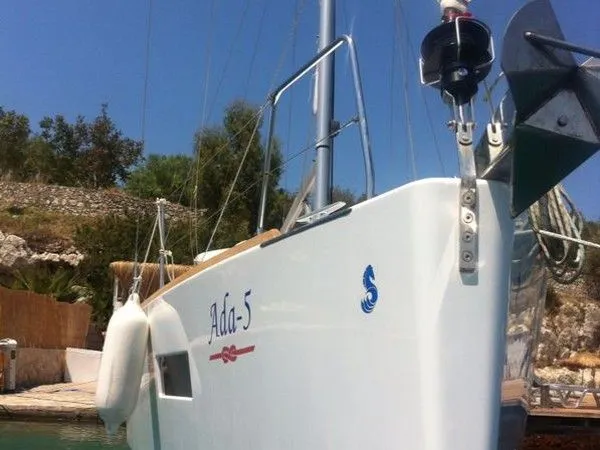 Ada Kiralık Teknesi