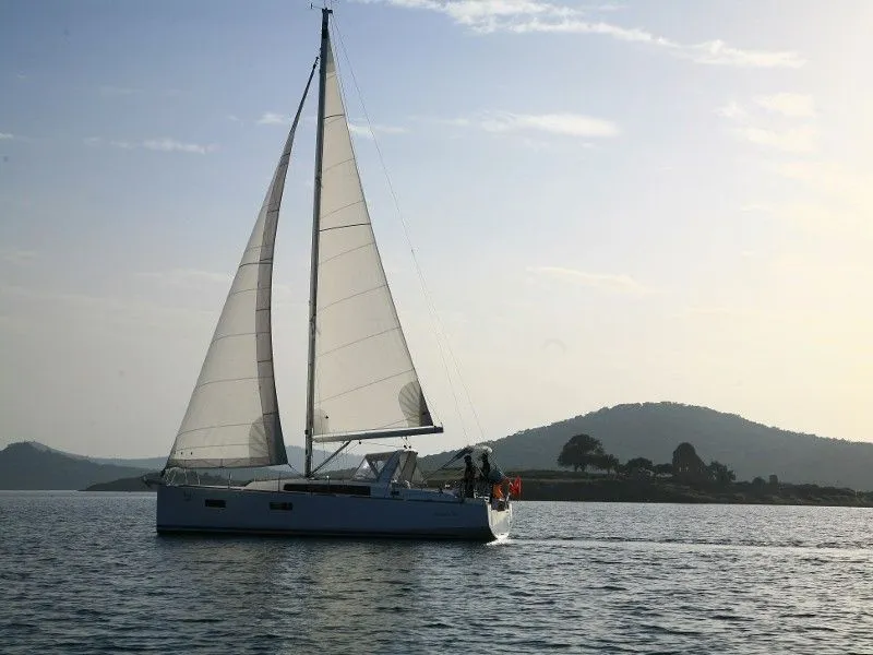 Rent a 11.5m 3 Cabin Sailing Yacht in Marmaris