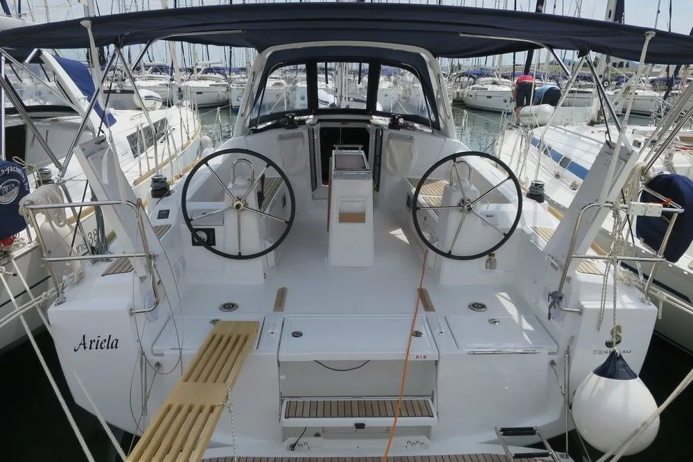 Ariela Charter Boat - 3