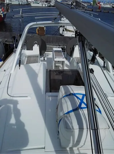 Charter a 11.5m Sailing Yacht in Cannigione