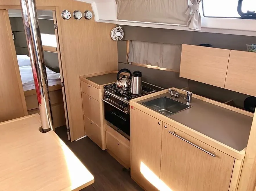 Foxy Charterboot - 5