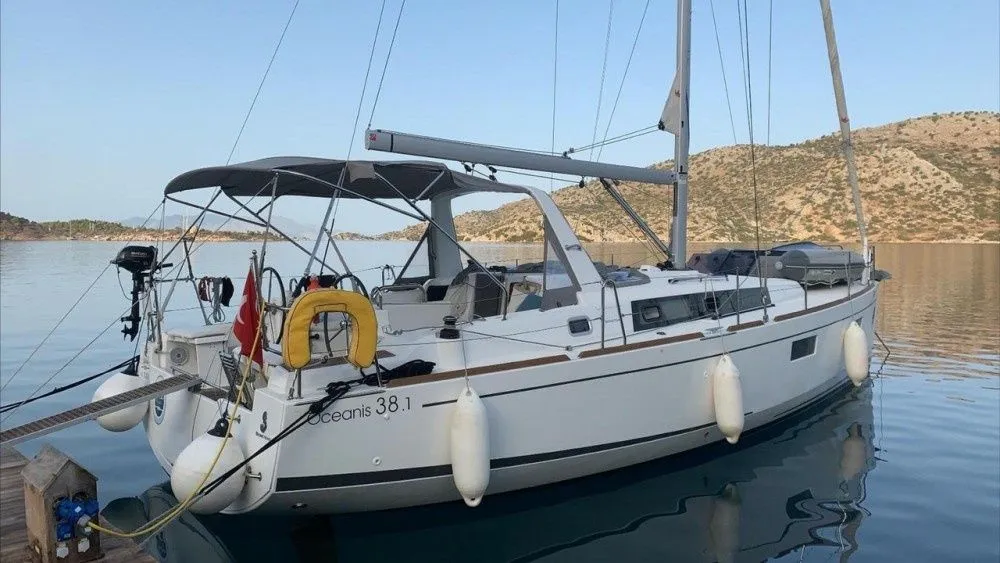 Explore Marmaris on a 11.5m Rental Sailing Yacht Beneteau Oceanis 38