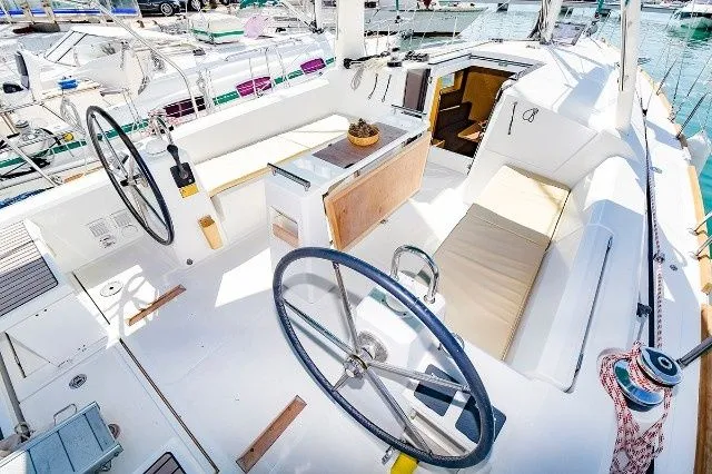 Lisis Charter Boat