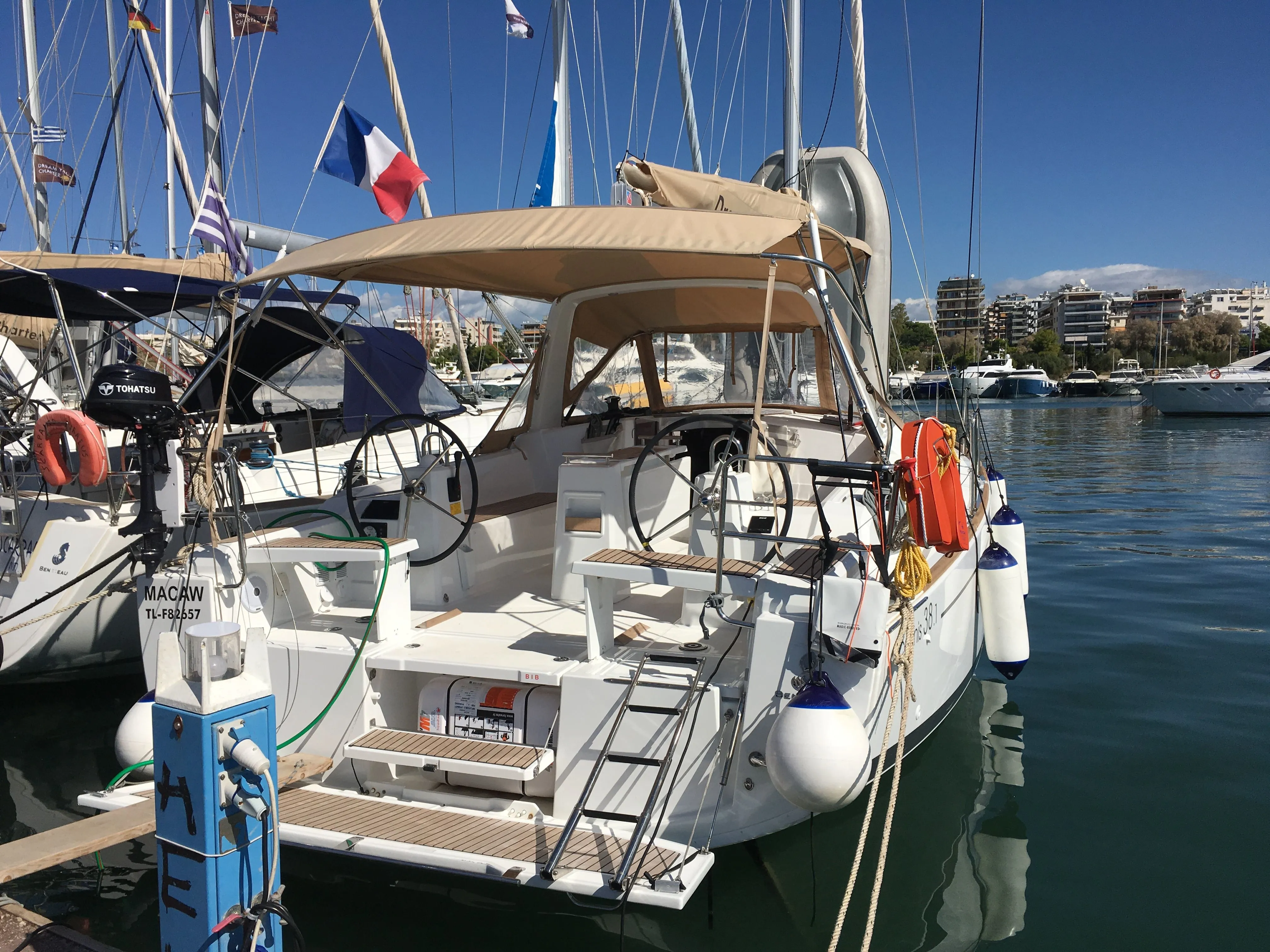 Macaw Kiralık Teknesi - 4