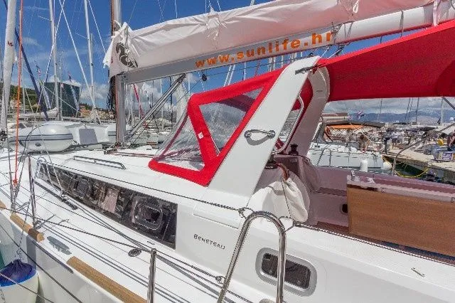 Charter a 11.55m 3 Cabin Sailing Yacht in Marina