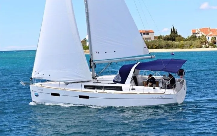 Missy Charterboot - 3