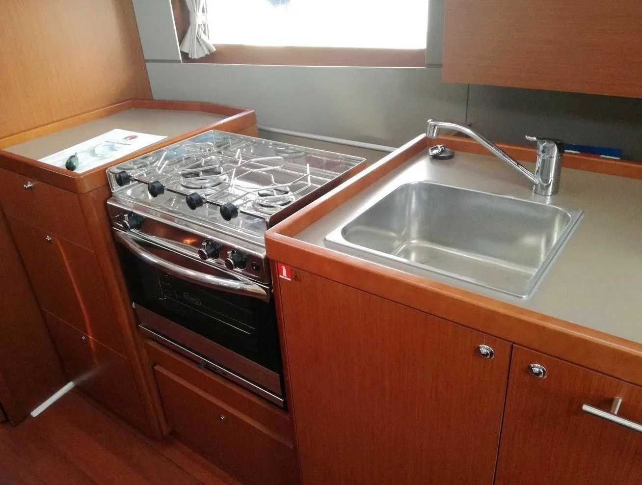 Чартер Zeus - 4