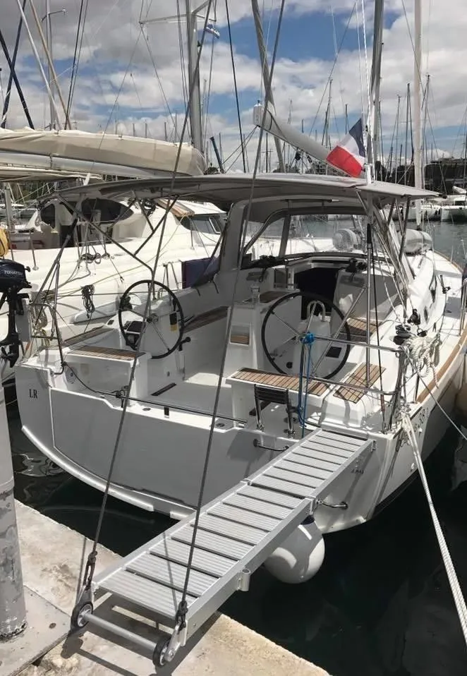 Zeus Charter Boat