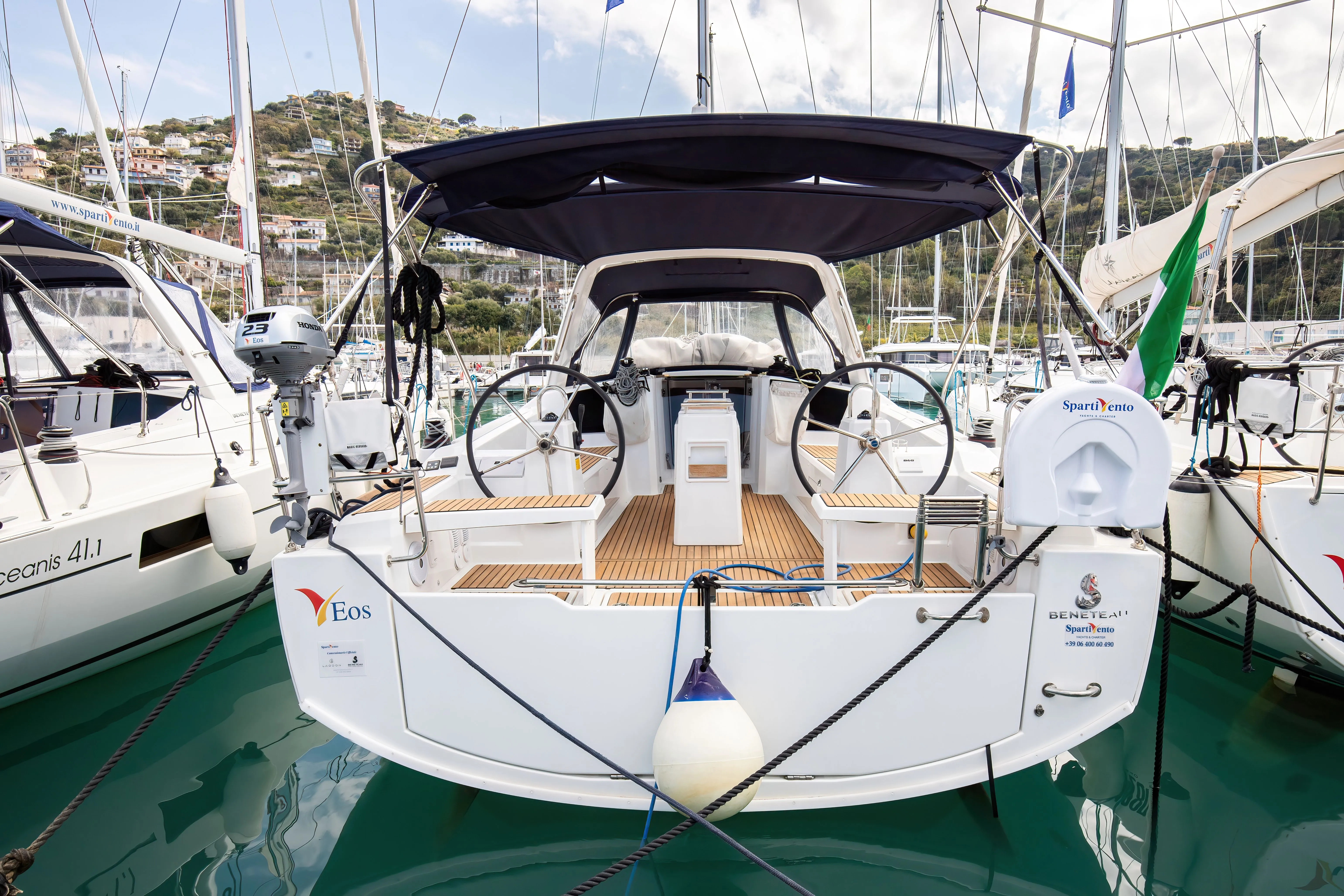 Eos Charter Boat