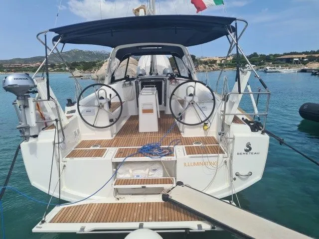 11.5m Golfo Aranci Sailing Yacht Hire