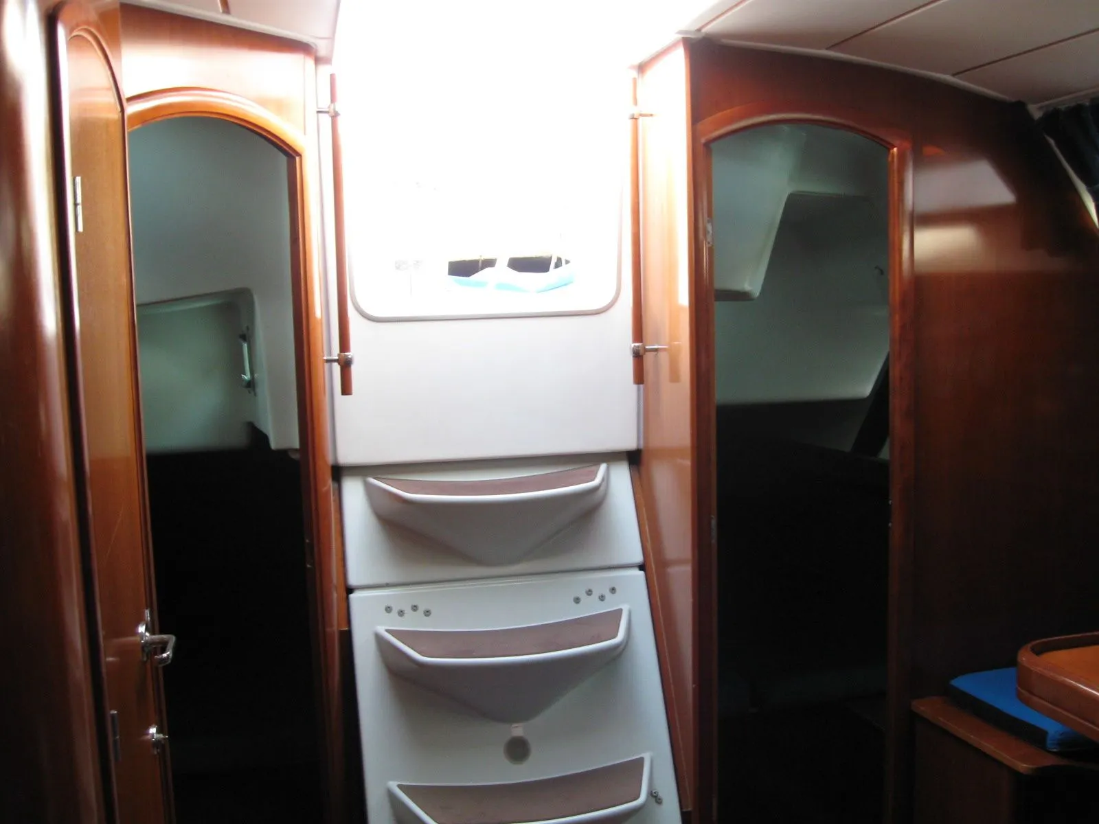 Marmaris 11.94m Kiralık Beneteau Oceanis 393 Yelkenli Yat