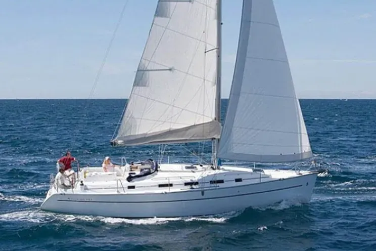 11.94m Brest Sailing Yacht Beneteau Oceanis 393 Hire